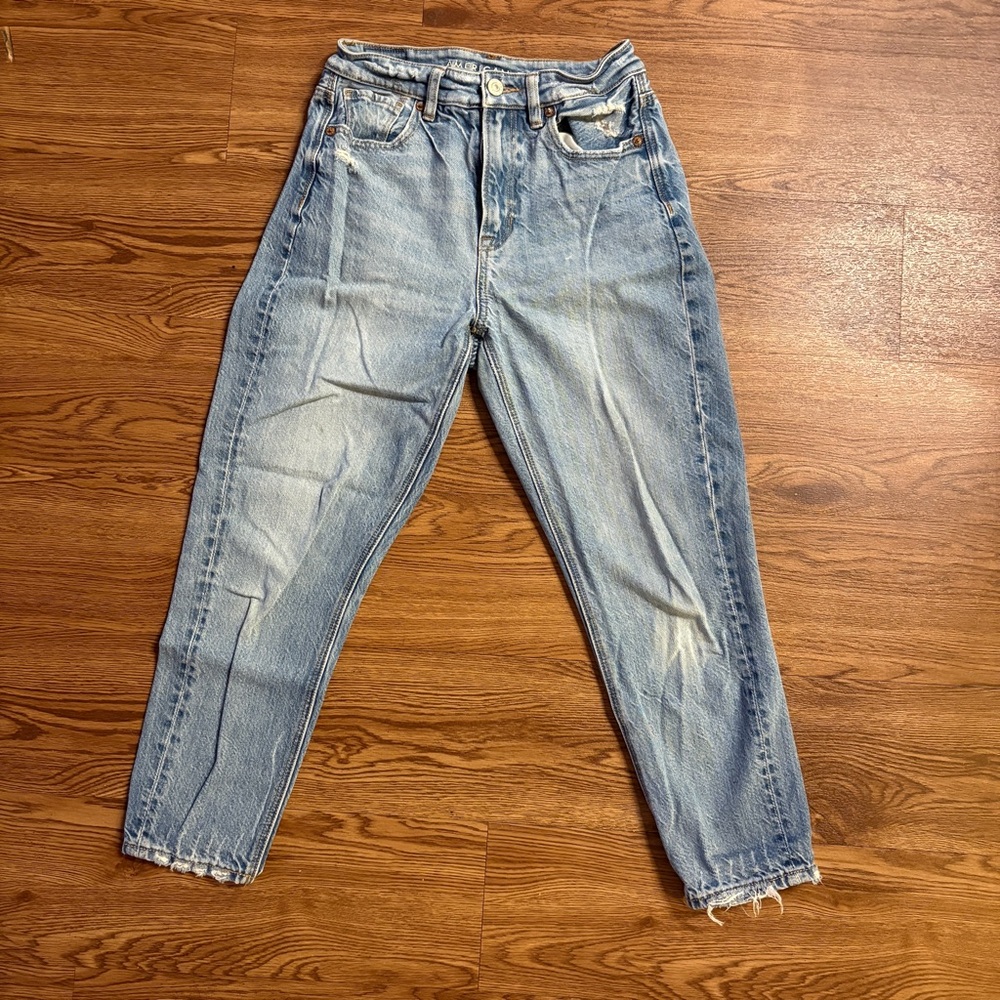 American Eagle High Rise Mom Jeans
